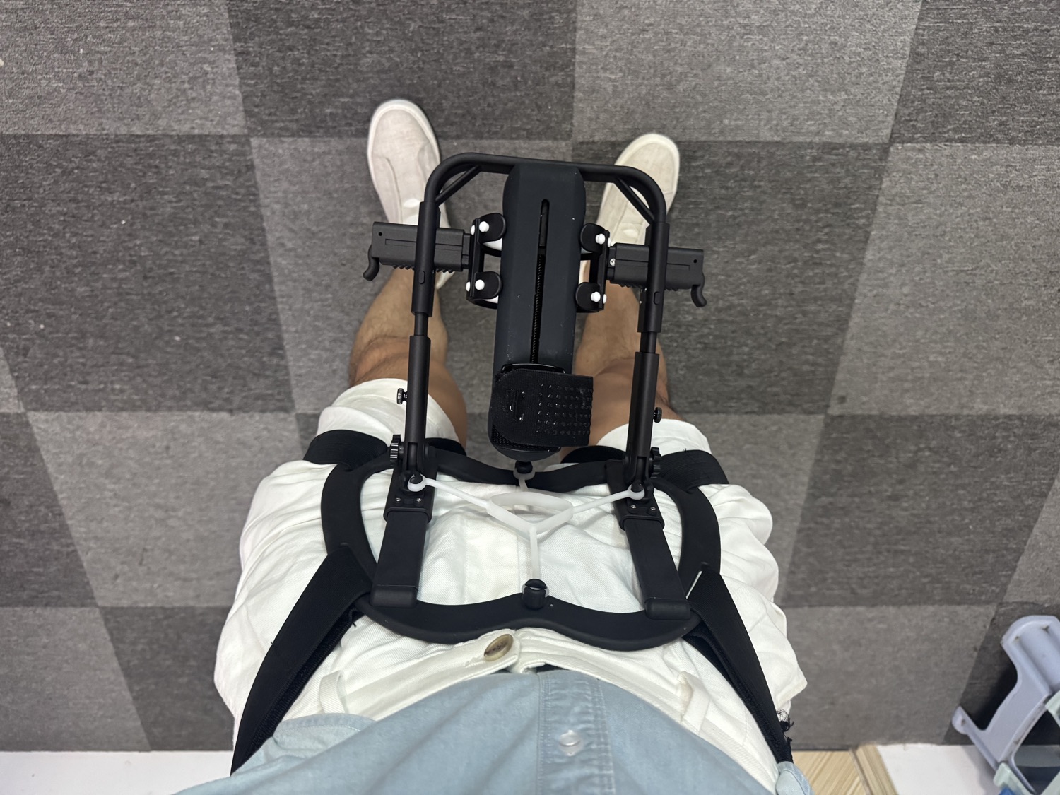 Clothed fit reference for the VR mount pilot